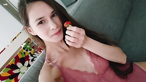 A remarkable solo display when she stimulates pussy with strawberries