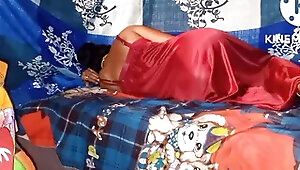Newly Bhabhi hos sex in her first Night with Boyfriend